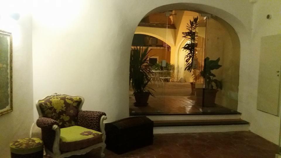 Al Castello Affittacamere Pietra Ligure Exterior foto