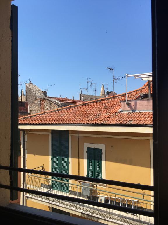 Al Castello Affittacamere Pietra Ligure Exterior foto